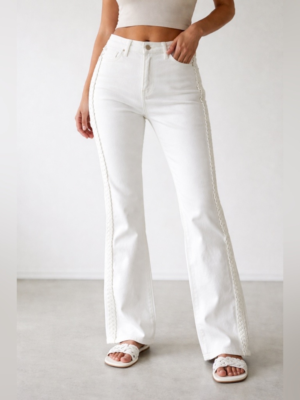 NWT JUDY BLUE BRAIDED SIDE WHITE DENIM
